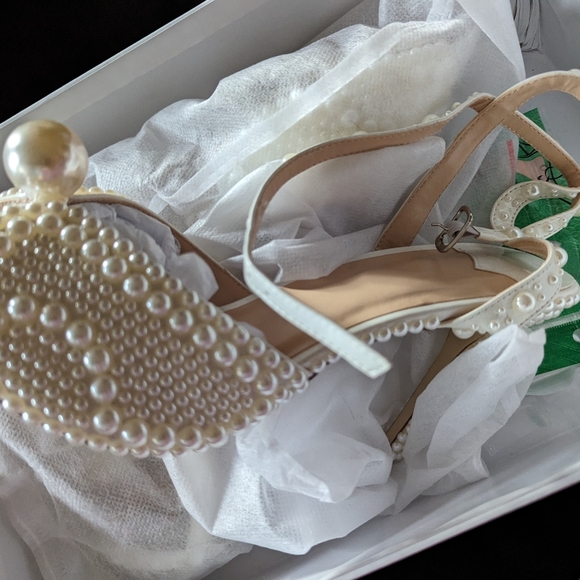 Embellished Sandals Open-toe Bridal heels - Picture 6 of 8